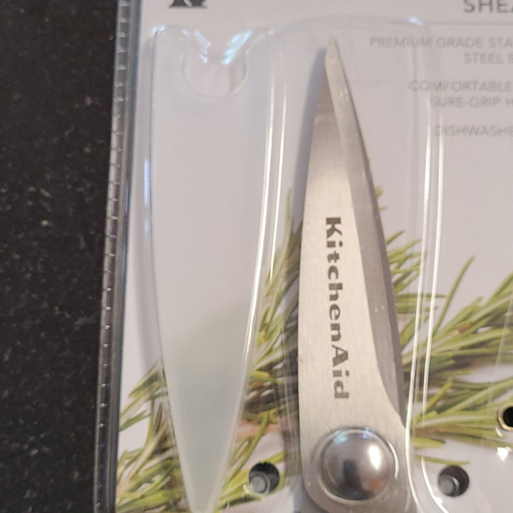Kitchen Aid Utility Shears - Picture 3 of 5